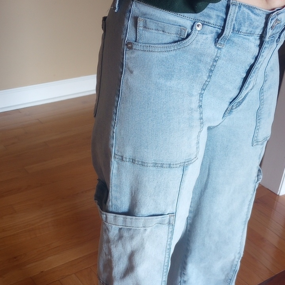 Cargo Jeans Size 28 - Picture 4 of 7